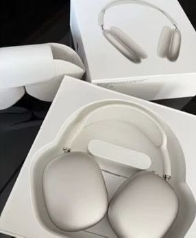 * MUST MESSAGE *AirPod Maxes Starlight ANC USB-C