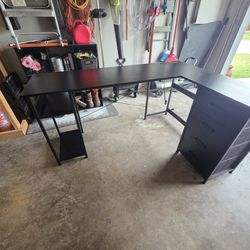 Desk, Gaming Desk, Office Desk, Black, Metal Wood Build.