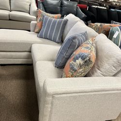 Reversible Chaise Beautiful Couch!