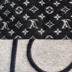 Louis Vuitton REYKJAVIK cashmere scarf