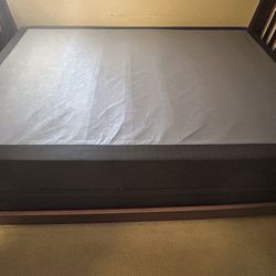 Two Full Size Box Springs (New)/ Dos Full Size Tambores De Cama (Nueva)