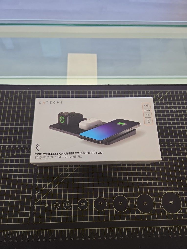 Satechi Trio Wireless Charger