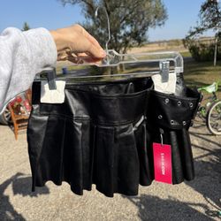 SHEIN Black Miniskirt With Buckle