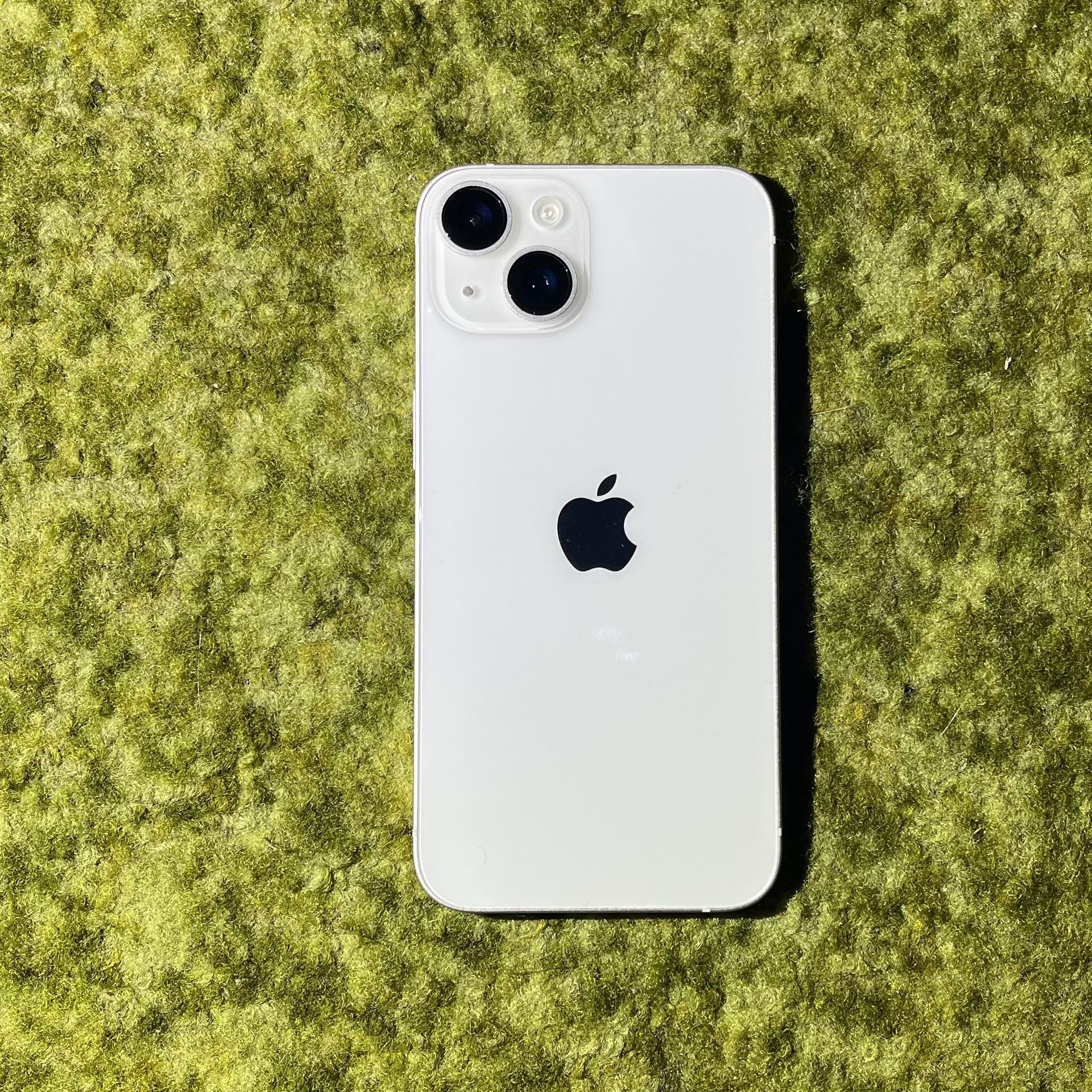 iPhone 14 | 128GB | Starlight | Factory Unlocked