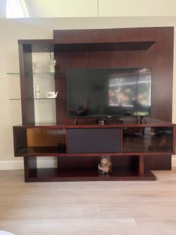 TV stand / entertainment center