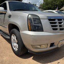 2008 Cadillac Escalade!! In House Finance