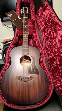 Taylor AD21e Grand Theater GT