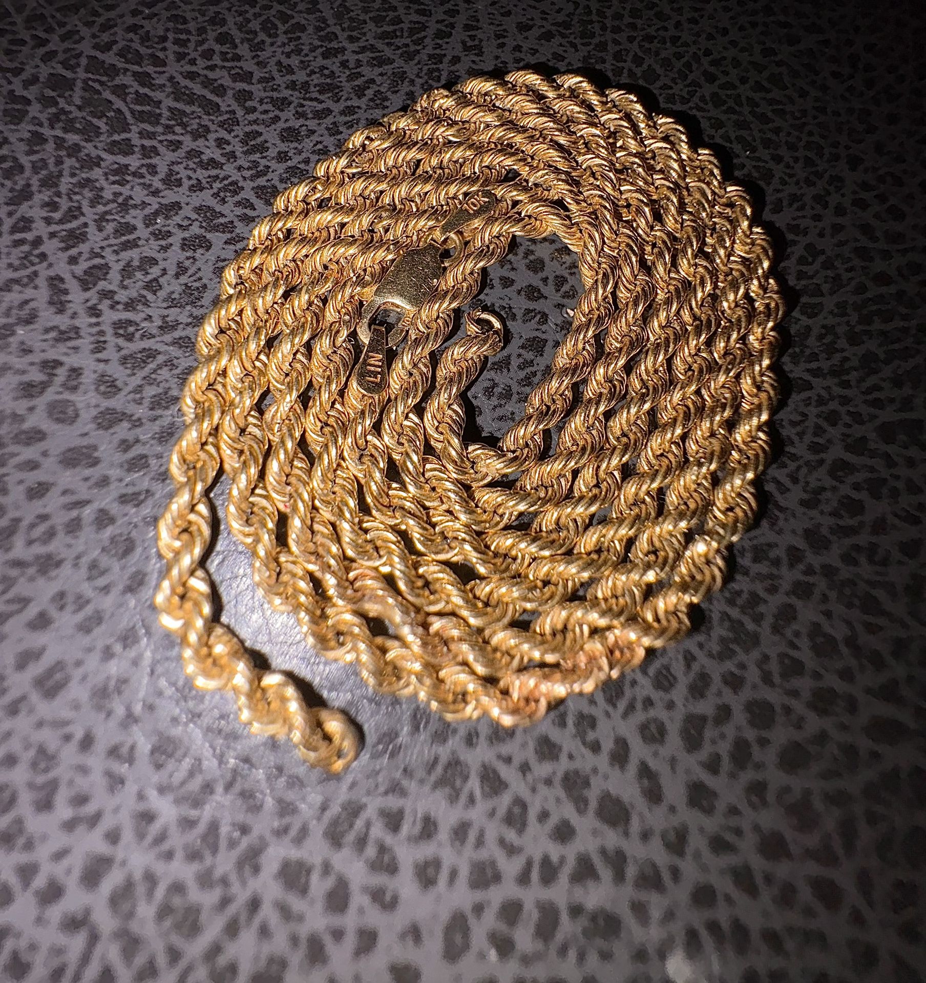 10k gold chain (clip broke)