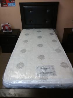Twin Bed Set Pine Frame Mattress and Boxspring