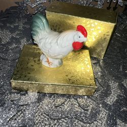 VTG Miniature Bone China Chicken Figurine In Cute Gold Box (2.5X2X1”)