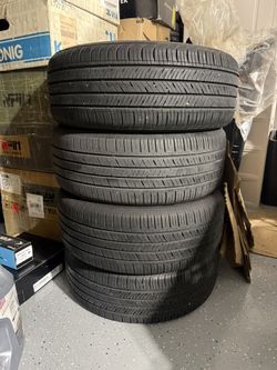 215/55/17 Tires Set of 4 Kumho and Nexen