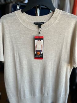 Ladies Banana Republic short sleeve