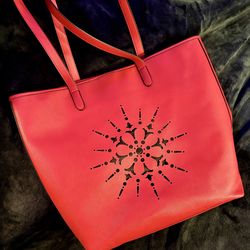 CHRISTMAS NWT Crabtree & Evelyn Large Red Tote Bag Laser Cut Vegan Leather