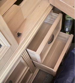 FREE!!!Light Wood Dresser with Multiple Drawers