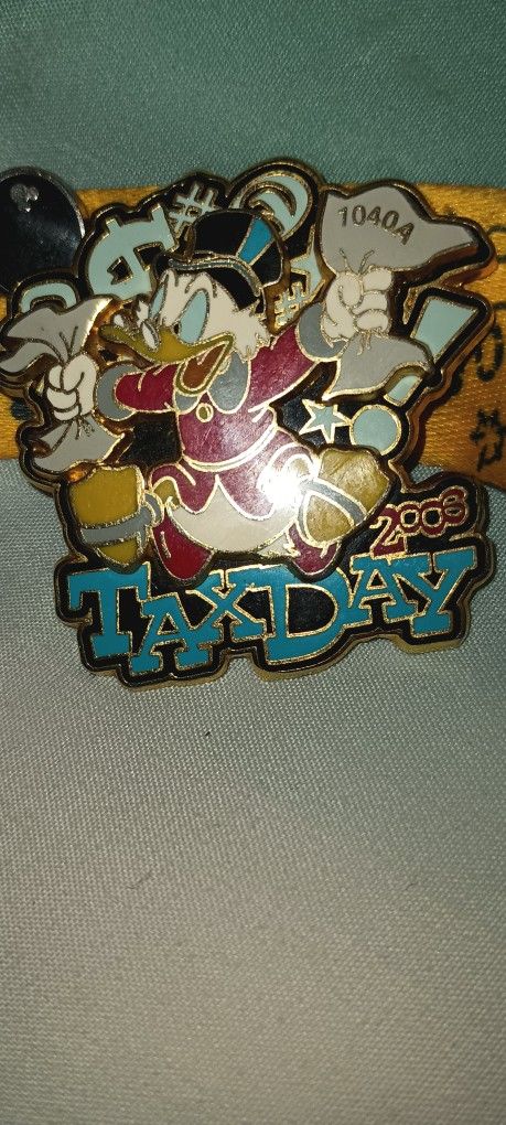2
Disney Pin 45859 WDW Tax Day 2006 Scrooge McDuck Taxes Bills Government Filings