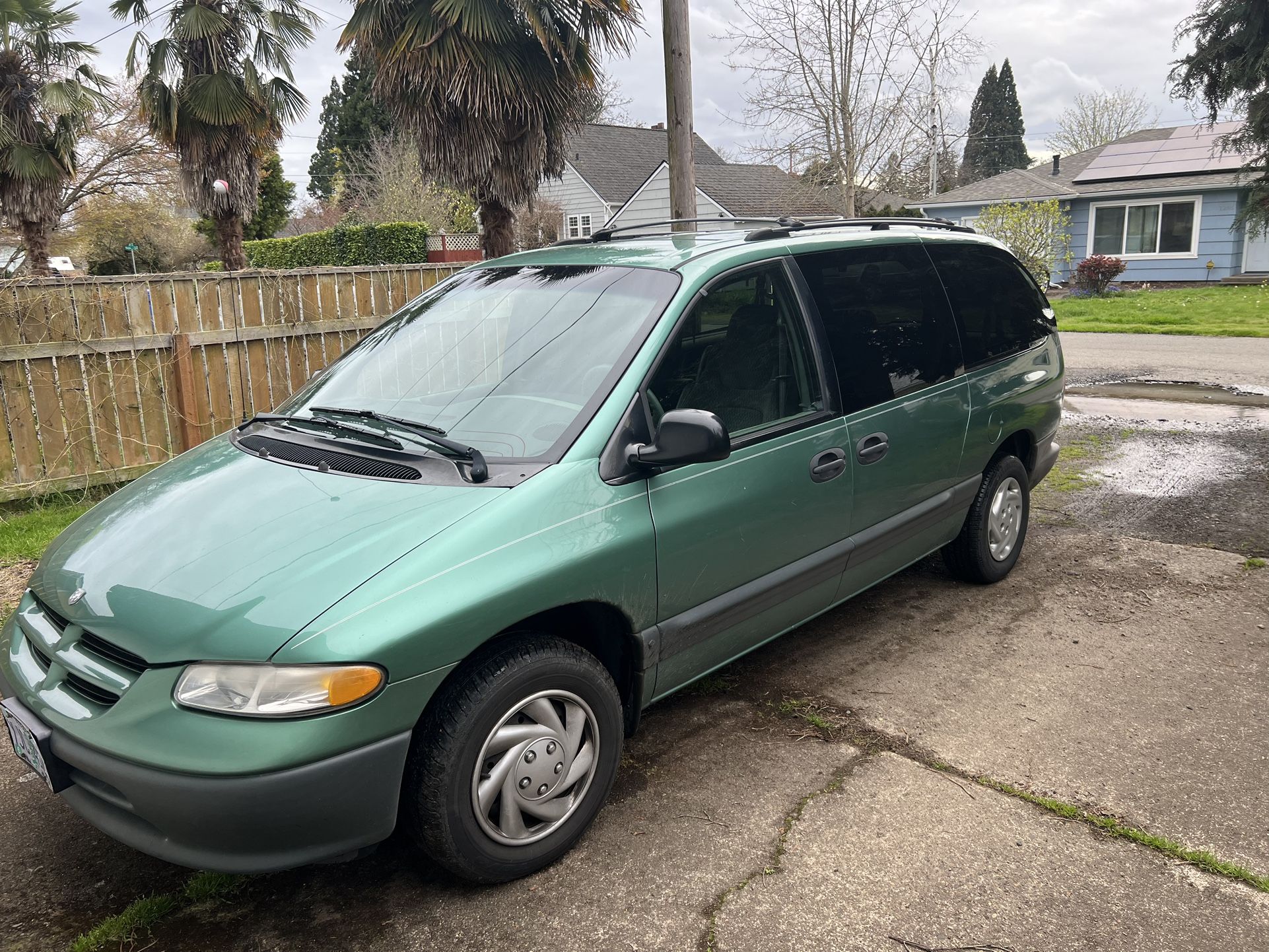 1998 Dodge Grand Caravan