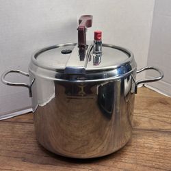 LAGOSTINA 1.7 lit stainless steel pressure cooker Made In Italy