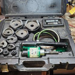 Greenlee hydraulic Knockout set 1 /2 to 4in