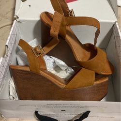 Call It Spring Size 8 Wedges 