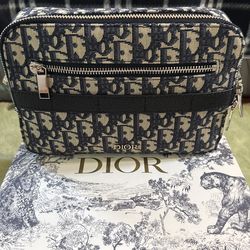 Dior sling /crossbody bag men