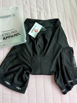 Professional Cycling 🚴 shorts XL new