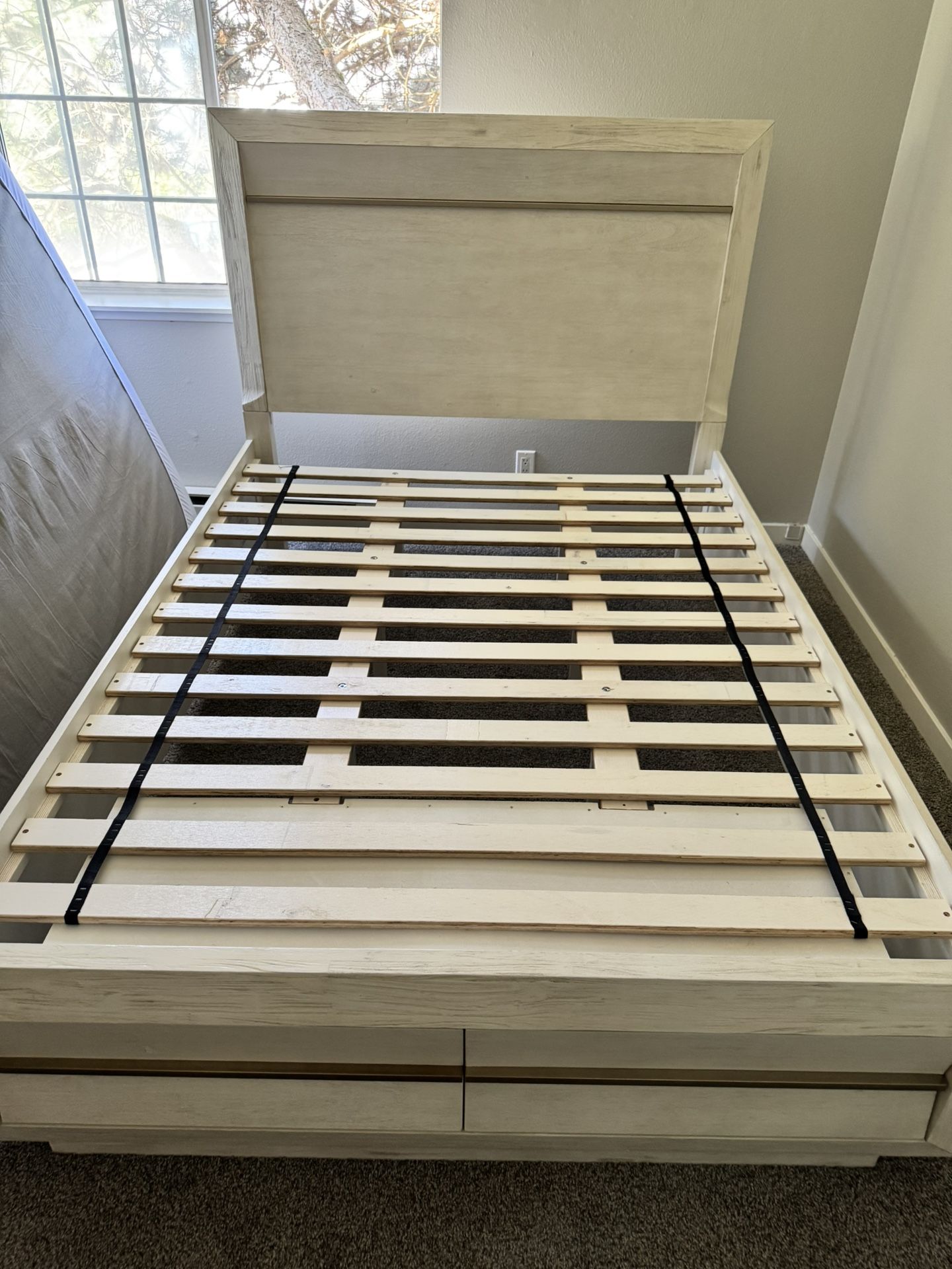 Acacia Wood Bed Frame - Queen