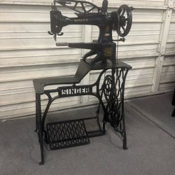 Singer Sewing Machine 29K71