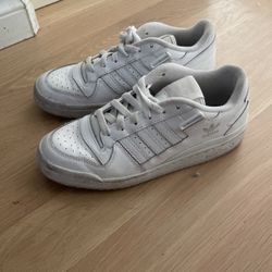 Womens Forum Low Size 6 1/2