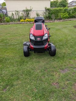 Craftsman T3000 riding mower tractor