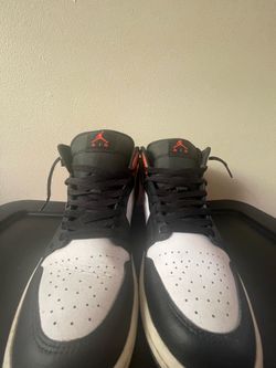 Jordan 1 Mid Black Orange White Size 8.5 Men’s Excellent Condition