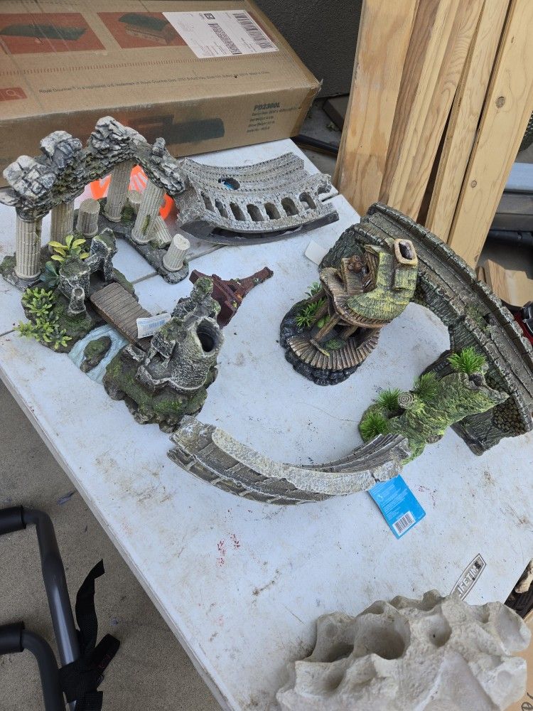 Fish Tank Decoration