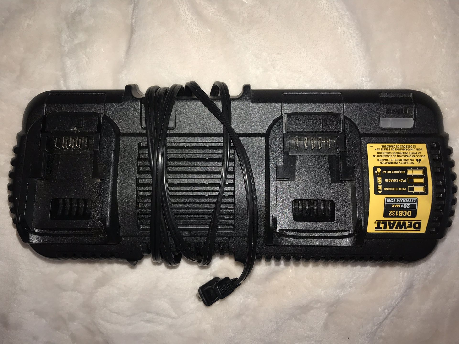 DeWALT charger