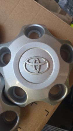 Hub caps for tundra center hub cap 5 lugs set of 4 caps