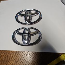 13-18Toyota Avalon XLE Corolla OEM Rear Door Liftgate Trunk Emblem