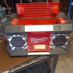 Milwaukee Radio