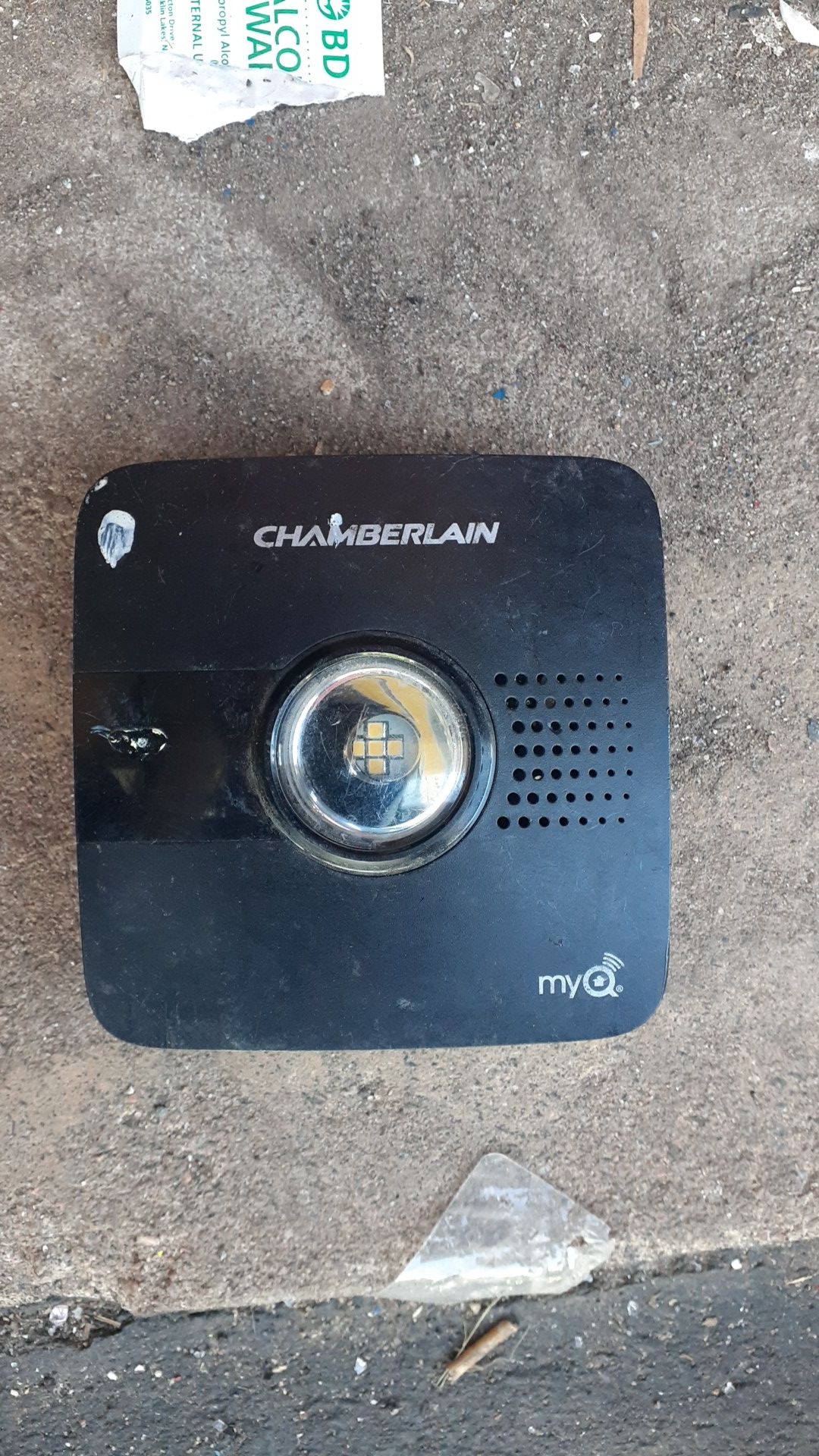 Chaimberlain myQ wifi smart garage door opener