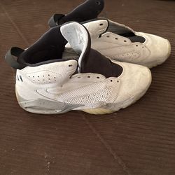Men Jordans Size 8.5