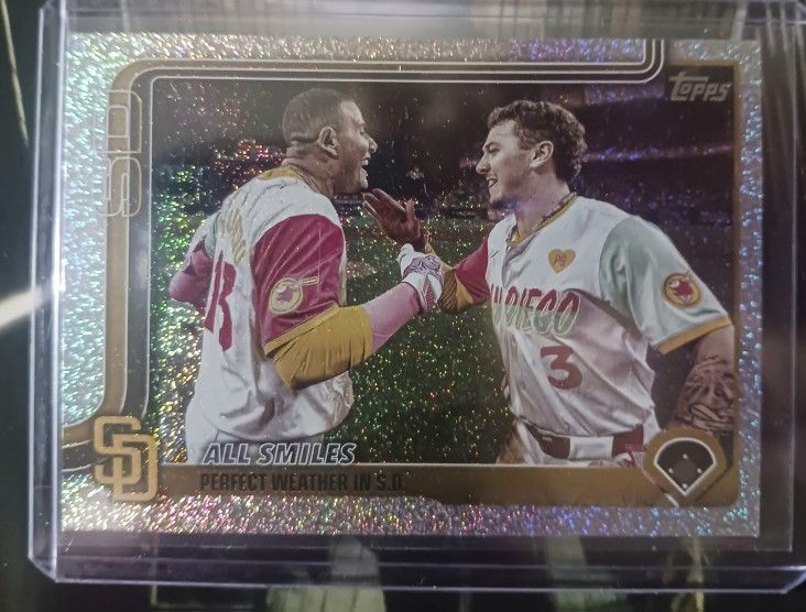 Super Nice Topps All Smiles San Diego Padres #143 MINT