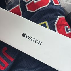Apple Watch Gen 2 44mm