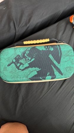 Nintendo Switch 1 case and game wallet