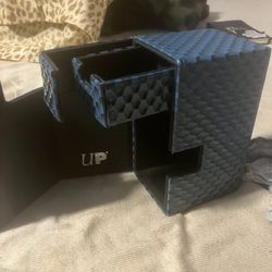 Ultra Pro M2 Limited Edition Sea Dragon Deck Box 