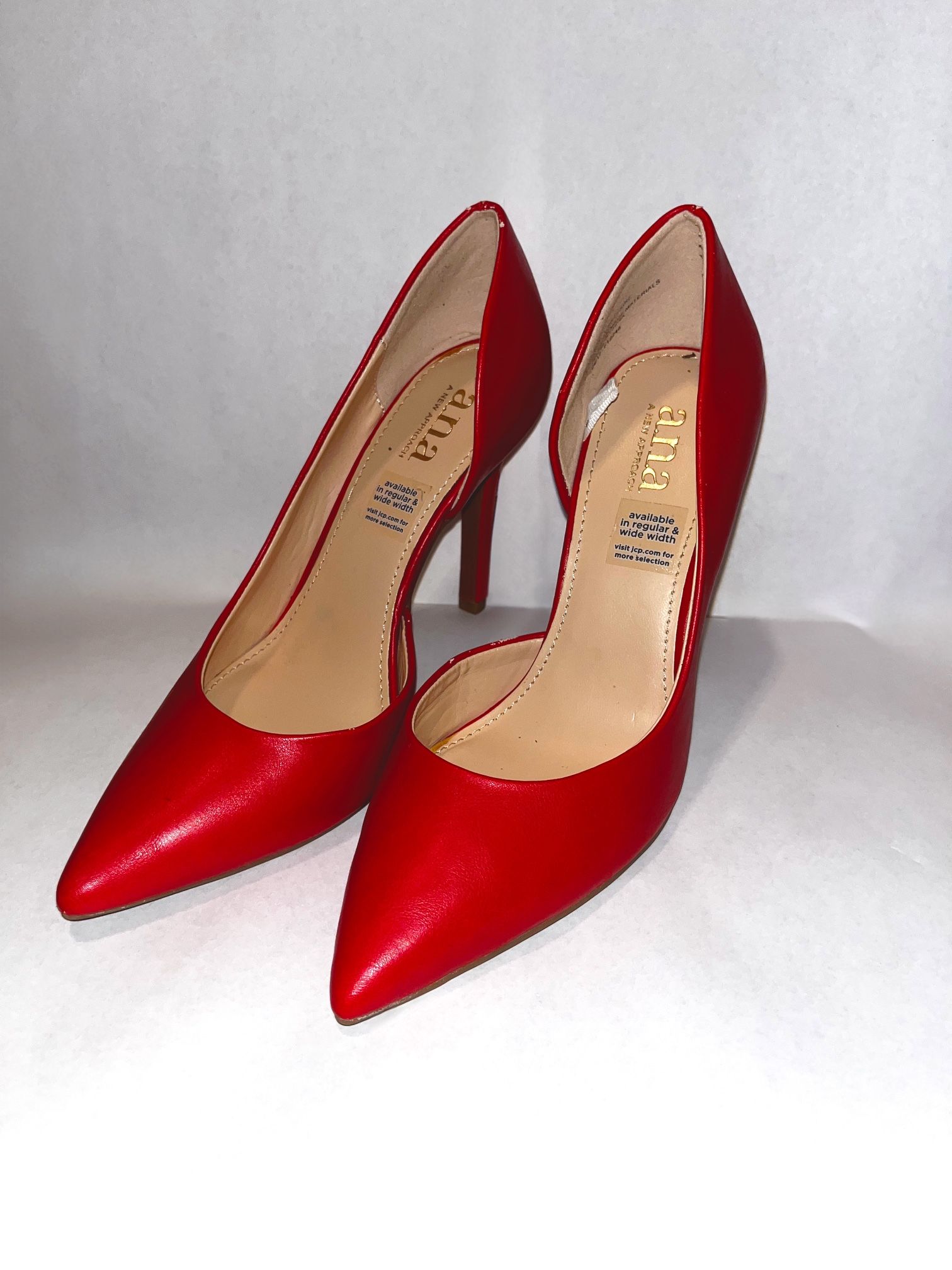 Ann Taylor Ana Red Pump heels size 7