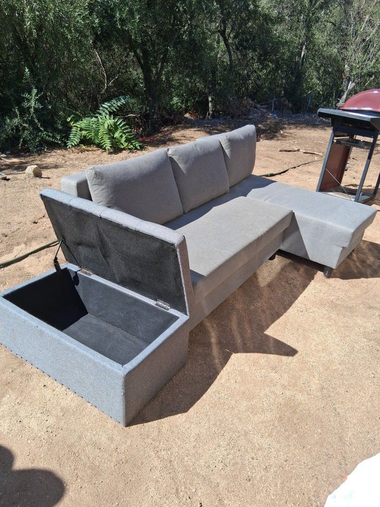 🎃COUCH WITH OTTOMAN👻