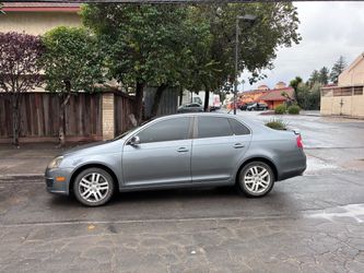 Volkswagen Jetta Sedan Gray