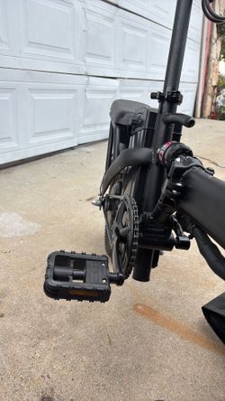 FOLDING E-BIKE