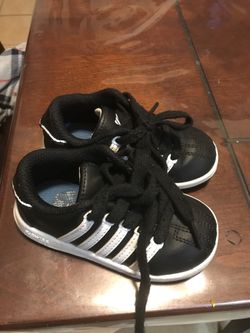 Toddler kswiss size 5