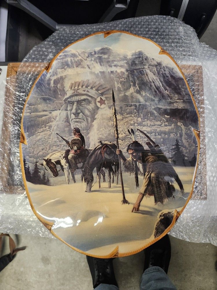 "Tracker In Snow" Oval Plaque