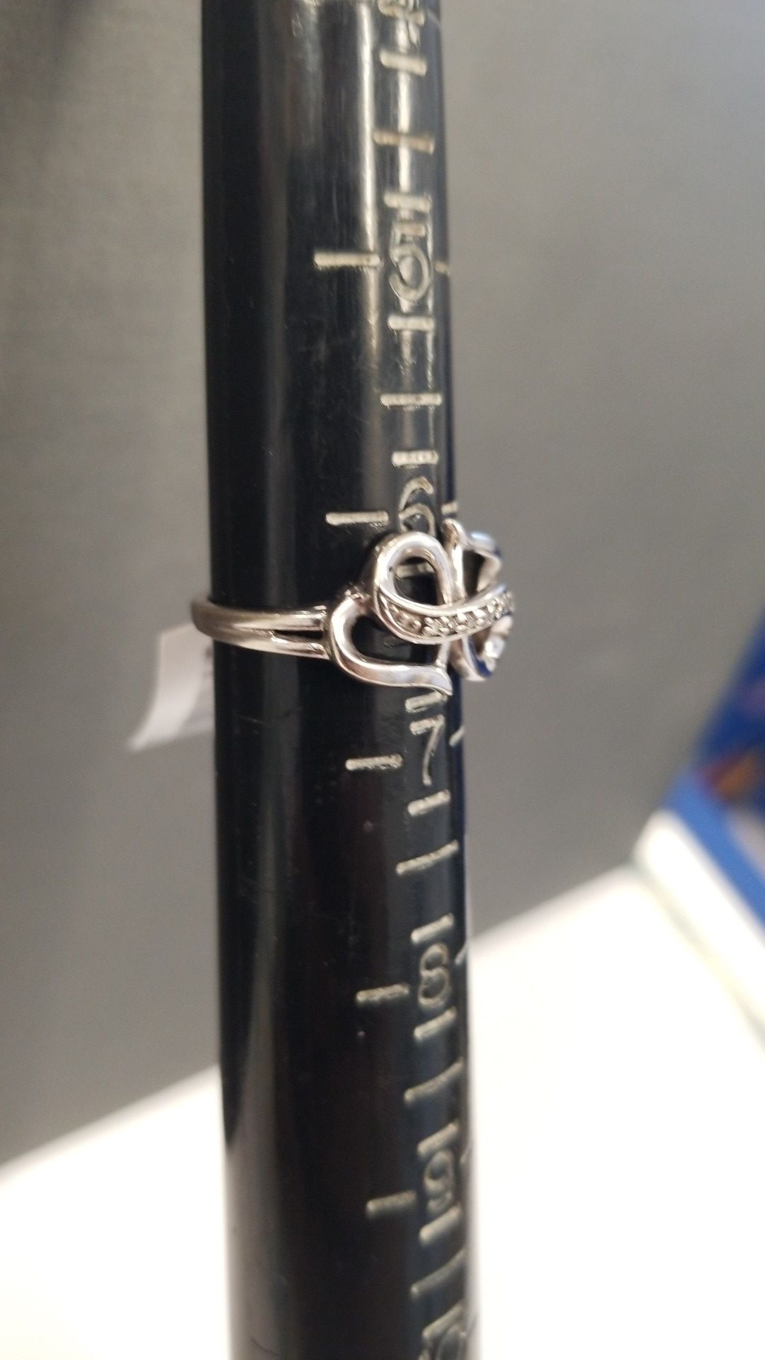 10k white gold ring