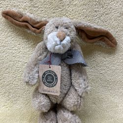 Boyd’s Plush Hare “Farnsworth Sr.”.