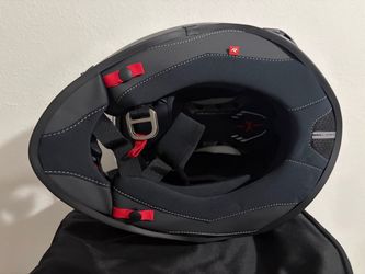 Motorcycle helmet